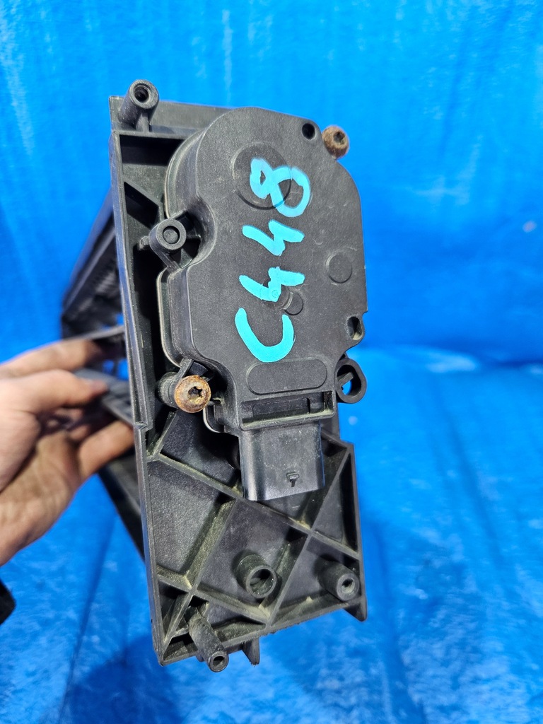 фото №7, Renault clio iv captur | жалюзи воздуховод воздуха бампера 20c45475