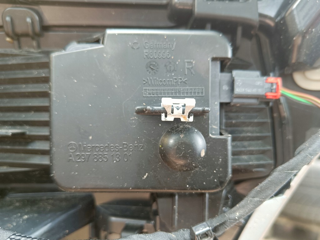 фото №12, Mercedes eqs v297 w297 бампер перед передний kompletny + решётка радиатора pdc usa