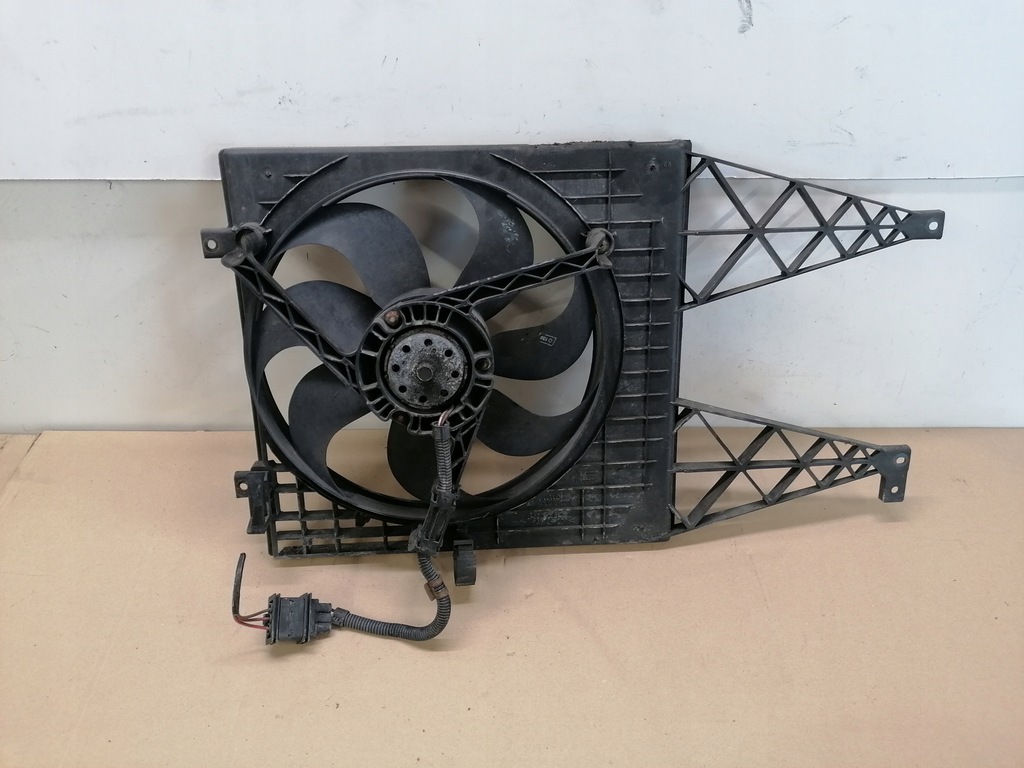 фото №1, Вентилятор радиатора vw golf iv skoda octavia