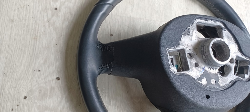 фото №12, Воздуховод коричневый vw beetle 5c 2012r мультифункция кожа