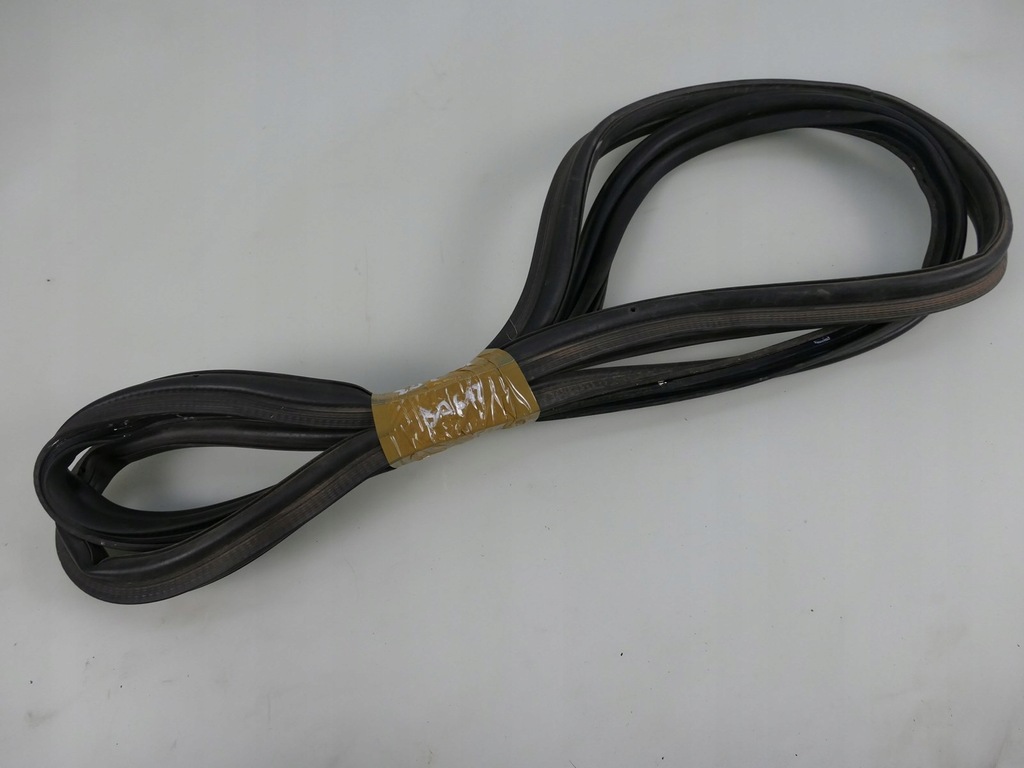 фото №1, Peugeot 208 gti lift прокладка крышки 3-дверь