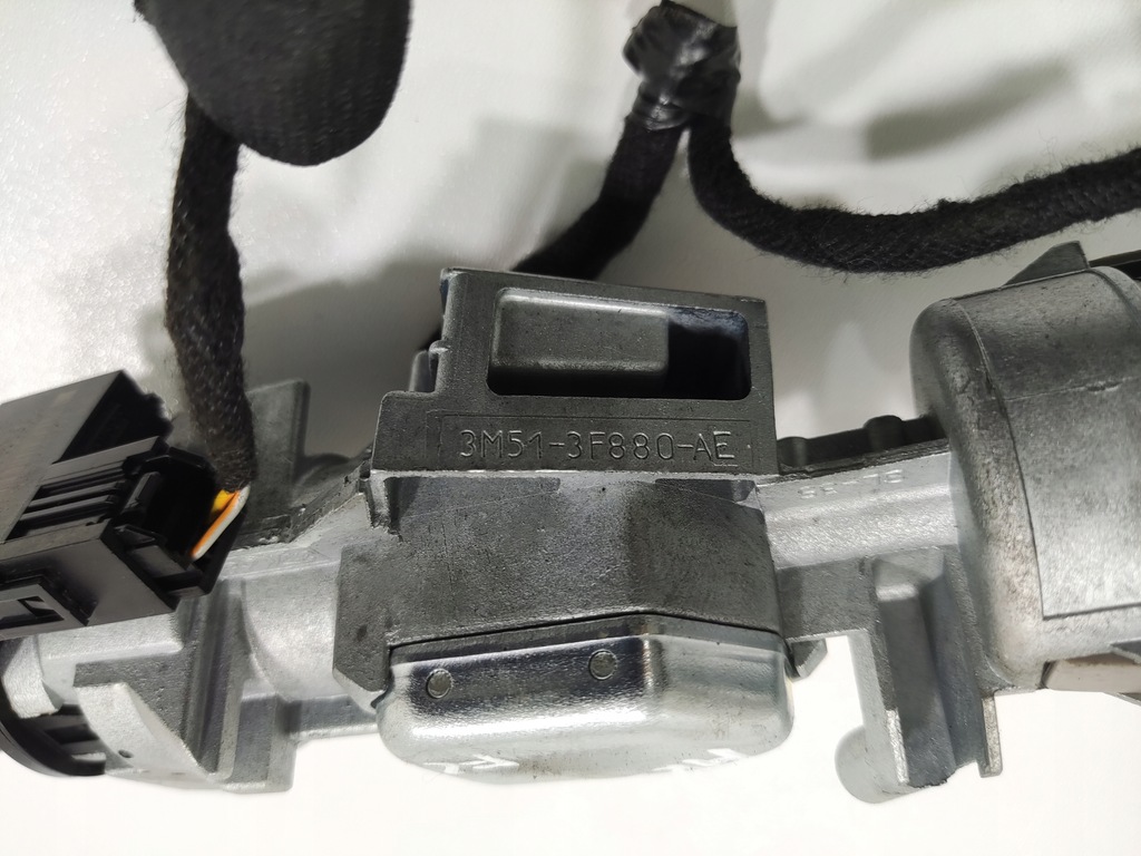 фото №7, Замок зажигания ключ pilot ford focus mk3 iii am5a22053cd 3m51-3f880-ae 2015-18