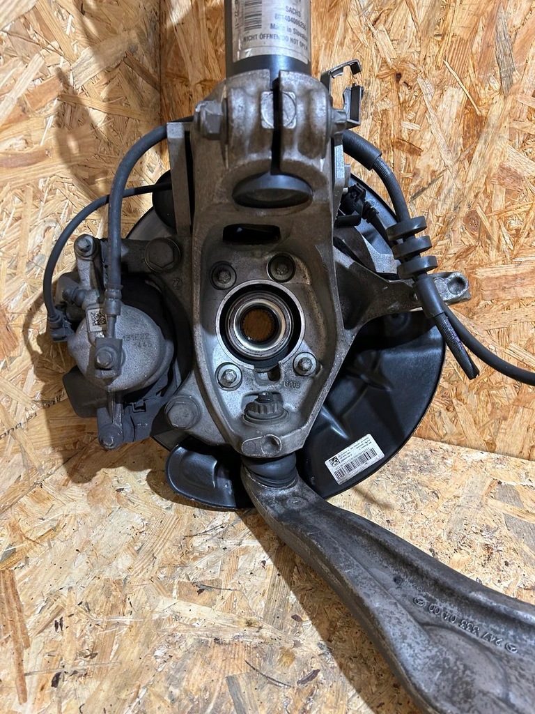 фото №6, Комплектная поворотный кулак правая + амортизатор + рычаг mercedes cla w118 20km