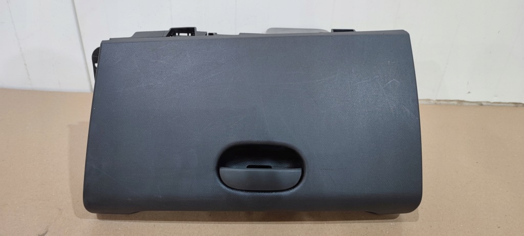 фото №1, Twingo iii бардачок пассажира 685006291r