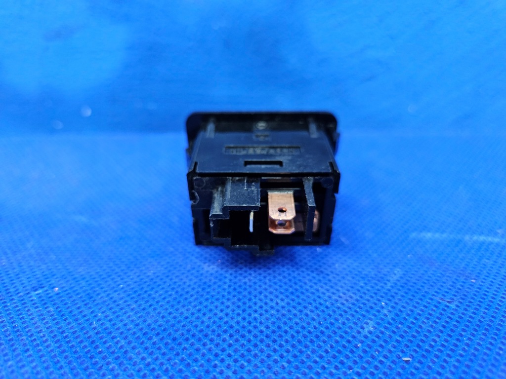 фото №8, Переключатель выключатель подогрев сиденье mitsubishi i-miev c-zero ion