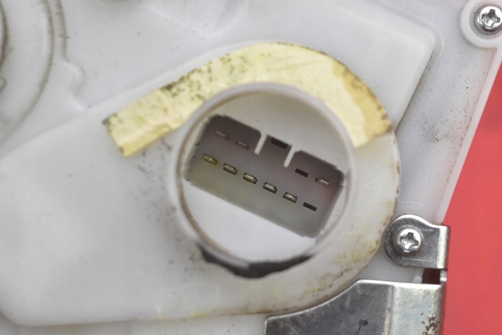 фото №7, Замок дверь правый перед передний eu suzuki sx4 1 i 06-14