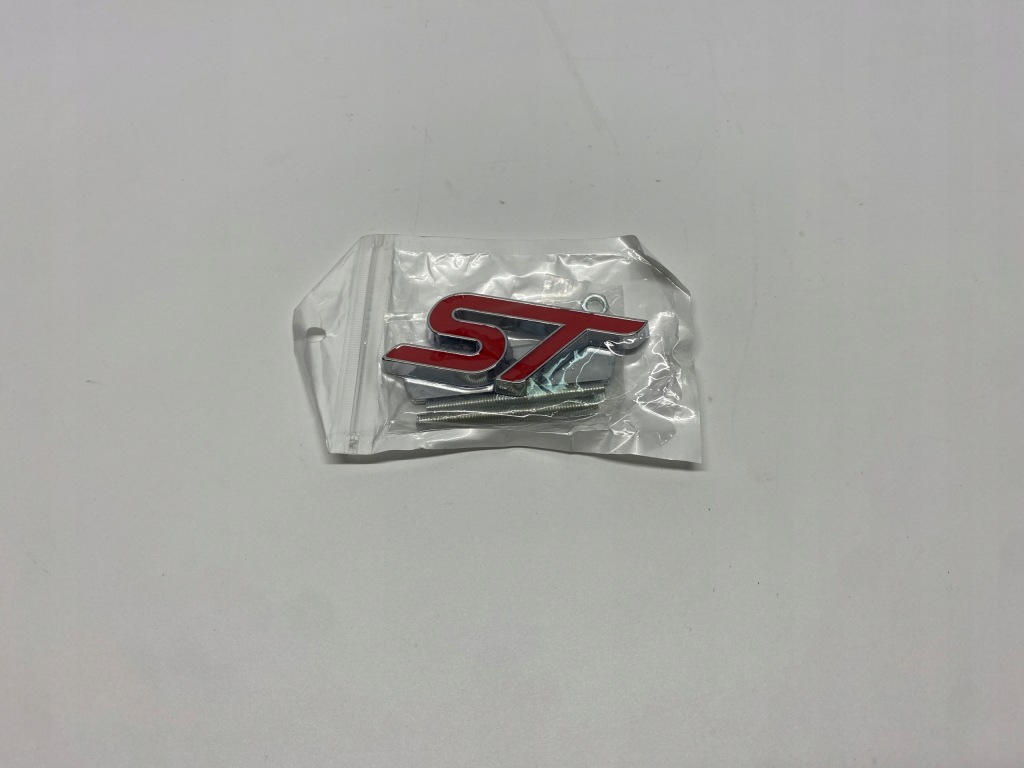 Решётка радиатора верхний решётка  ford focus mk3 рестайлинг  st-line f1ej-8200-a1 Цена