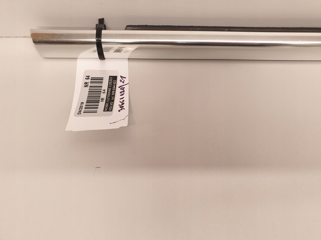 фото №9, Volvo v70 молдинг уплотнитель стекло правая передняя