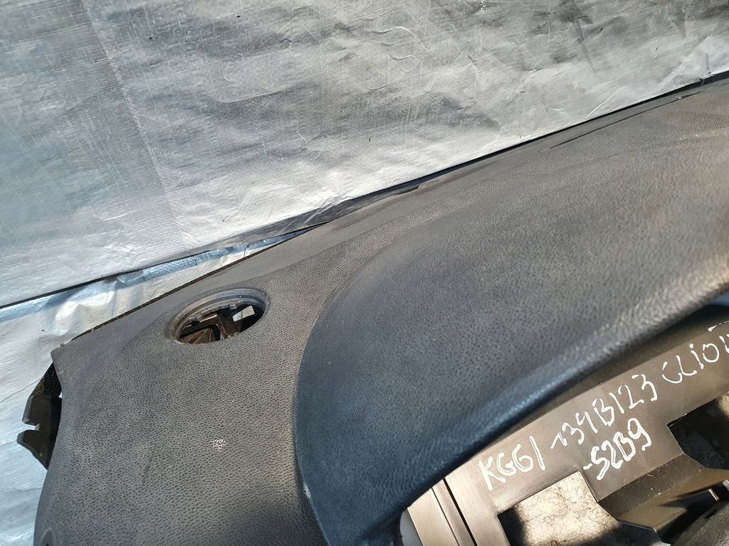 фото №4, Панель приладів приладова renault clio iii 05-12r.