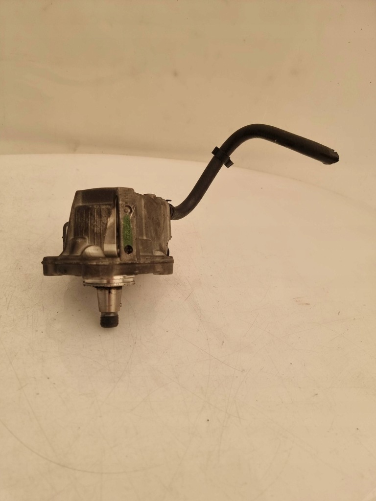 Купити Насос упорскування opel insignia a 55565210