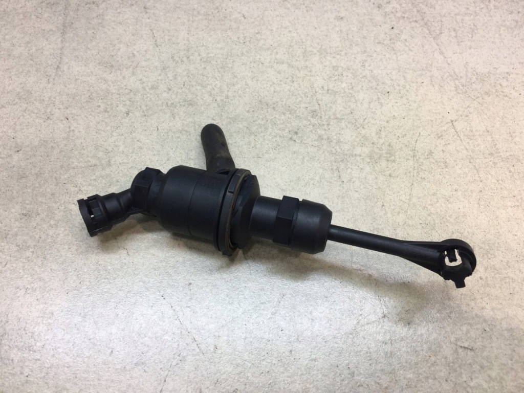 фото №1, Помпа сцепления micra k12 1.2 16v 30610a