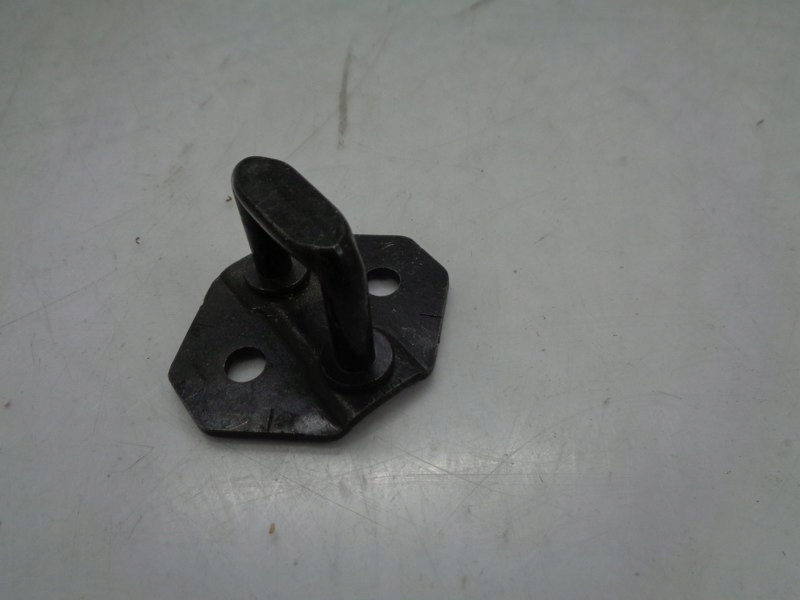 фото №1, Bmw 3 e46 засувка замка кришки багажника