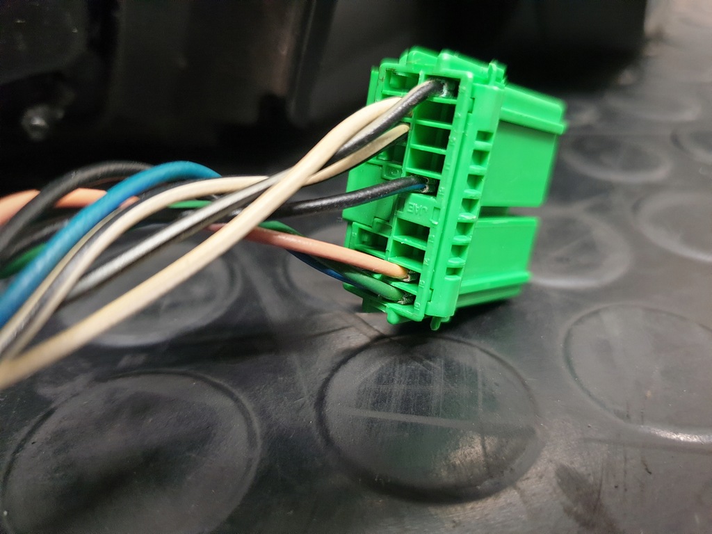 фото №15, Volvo s60 i v70 ii зеркало правое 8 pin lift nr оригинальный номер 30716585