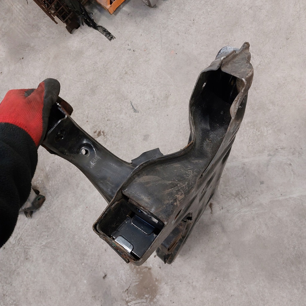 фото №6, Hyundai ix35 1,7 2013 подрамник подрамник подрамник перед 62401-2y630a с nowego автомобиля