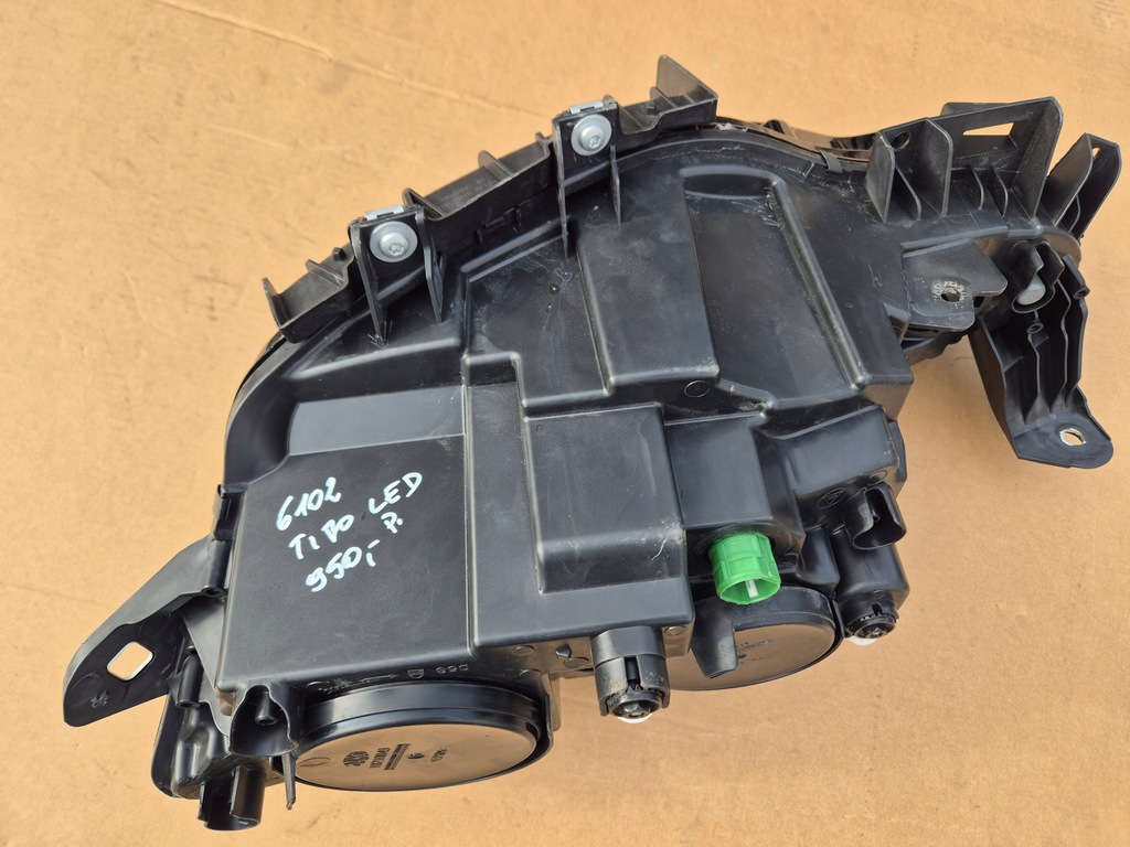 фото №12, Fiat tipo 2 лампа права. led.nowa. mopar.