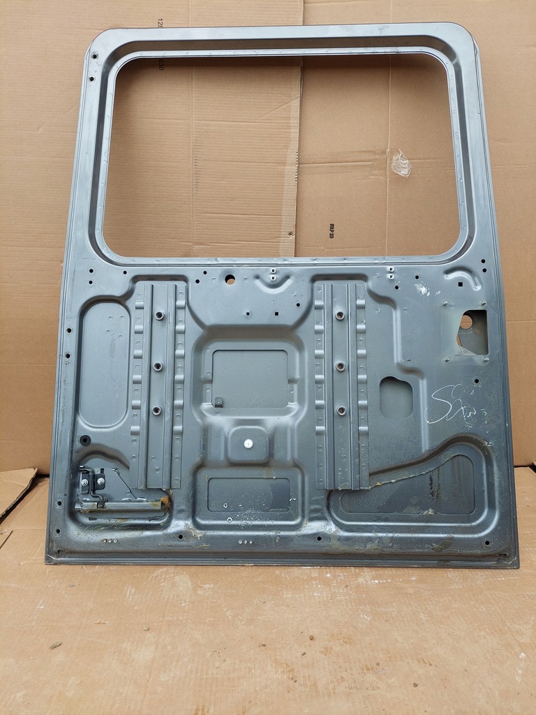 фото №6, Land rover defender 98r .дверь крышка багажника задняя k075