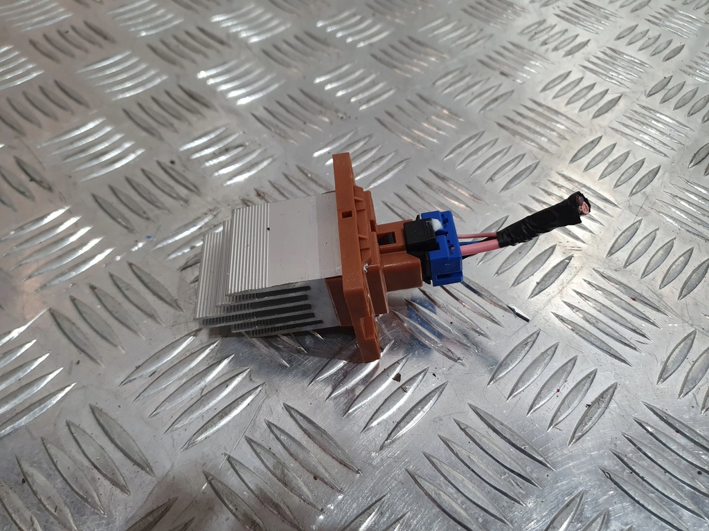 фото №1, Резистор вентилятор обігрівача kia xceed 19-