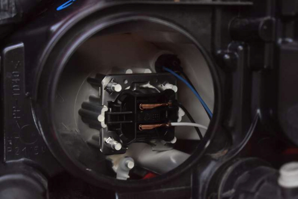 фото №11, Фара правий лампа перед eu 9682519080 peugeot 5008 1 i 09-13