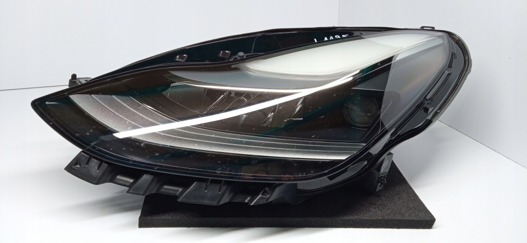 Купити Tesla model 3 y рестайлінг  20- фара перед ліва full led європа  1514952-00-d