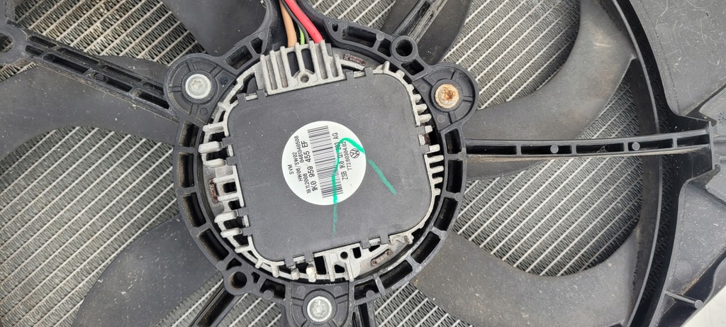 фото №9, Vw audi a3 golf caddy passat b6 радиатор комплект радиатор вентилятор 1k0