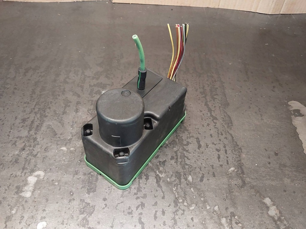 фото №10, Помпа центрального замка hella volkswagen passat b4 3a0962257