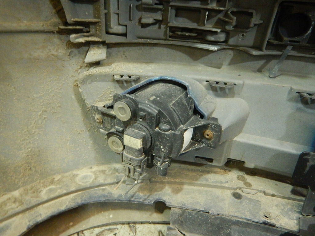 фото №12, Renault laguna ii 01-05 бампер перед передній протитуманні фари