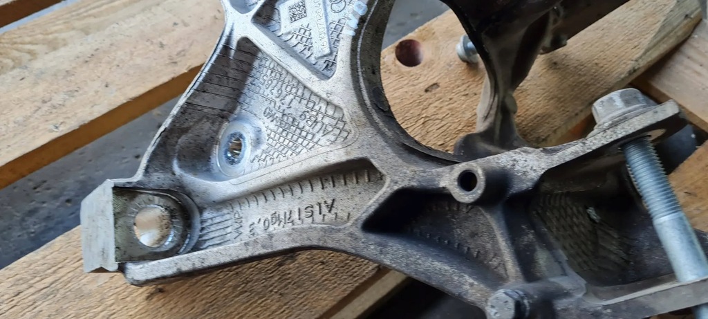 фото №13, A4 b9 8w кронштейн кронштейн кронштейн підрамник праве правий перед 8w0399296e a5 8w