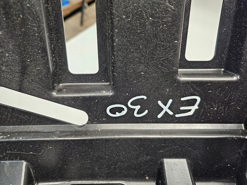 фото №10, Решітка радіатора решітка радіатора чаша підсилювач бампера решітка volvo ex30 2023 -