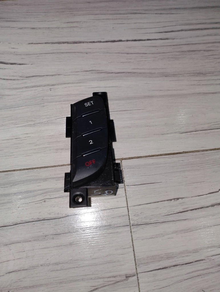 фото №1, Кнопка пам'яті сидіння audi a6 c7 10015853