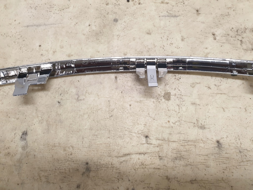 фото №9, Молдинг бампера audi a6 c6 4f0853066