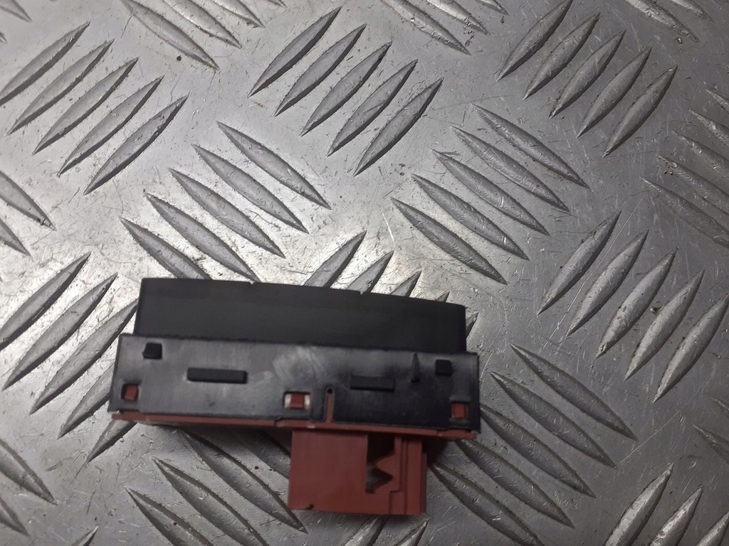 фото №3, Заглушка заглушка кнопка citroen c2 1.4 96546655xt