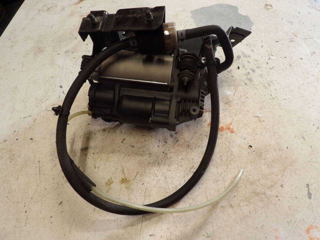 Купить Насос подвеска mercedes w 166