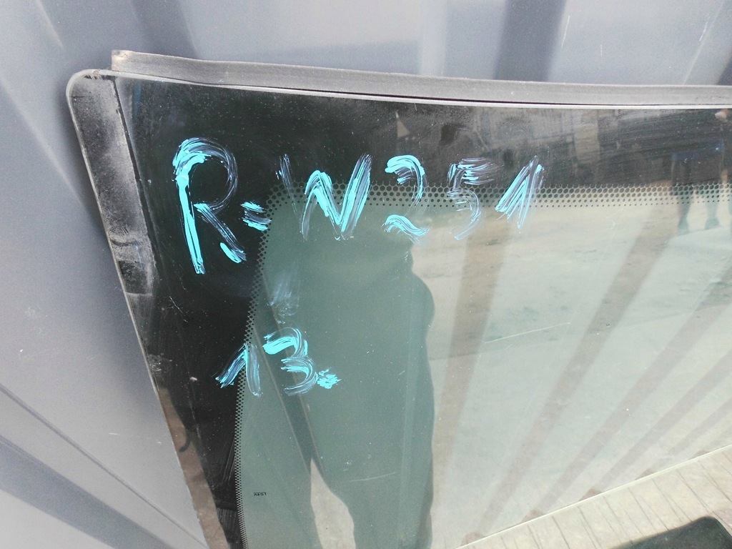 фото №2, Скло передня лобове mercedes r w251 датчик