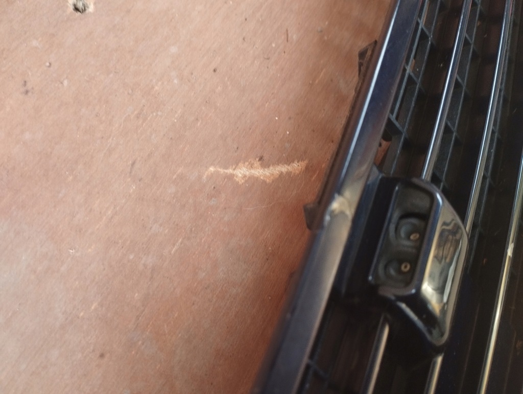 фото №9, Mercedes w203 решётка впуск воздуха капот a2038800205