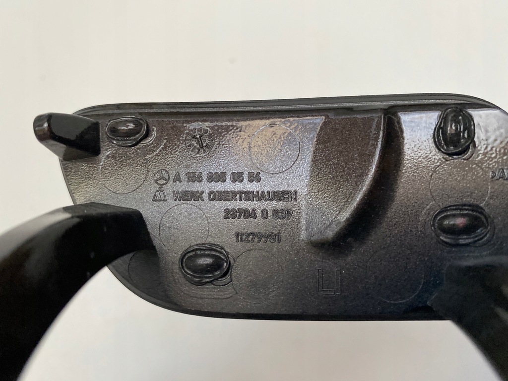 фото №5, Заглушка распылителя левая mercedes gla x156 w156