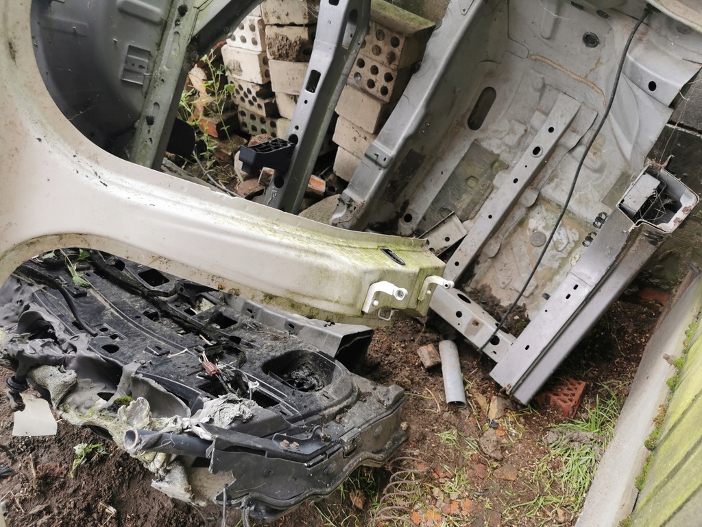 фото №3, Alfa romeo оригінальний номер stelvio дах