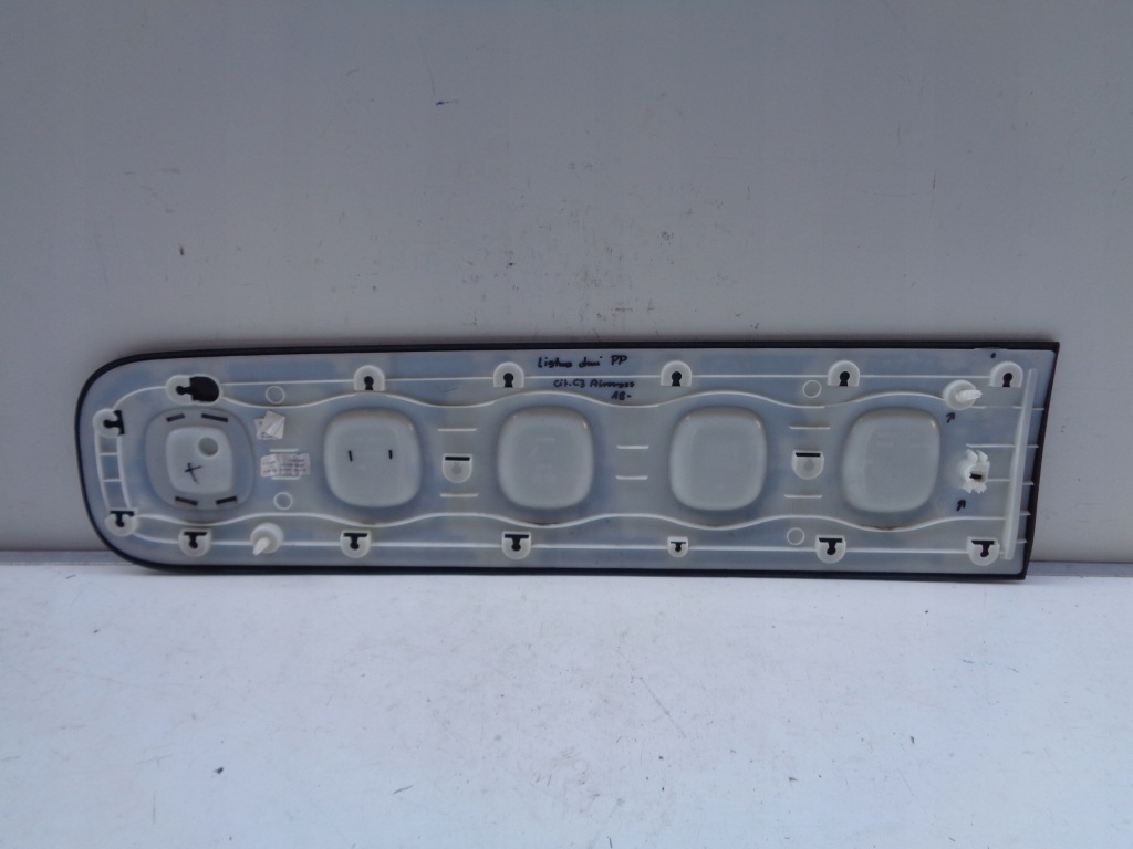 фото №2, Молдинг дверь правая передняя citroen c3 aircross 18