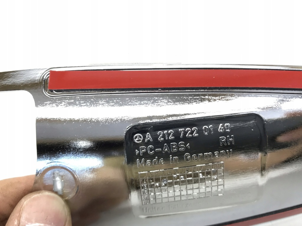 фото №4, Mercedes w212 хром дверь правый a2127220140