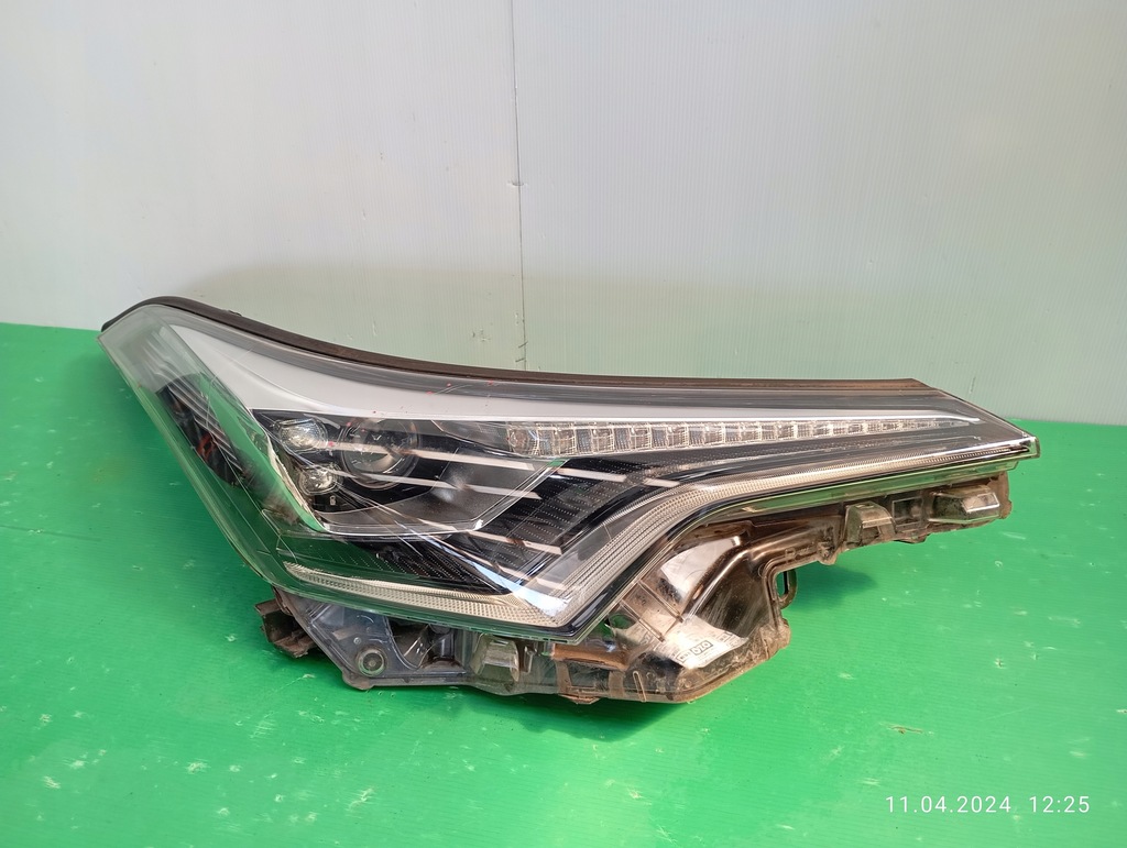 фото №1, Лампа правая передняя full led toyota chr c-hr 81110-f4071-00