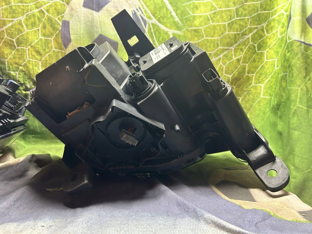 фото №10, Комплект лампа перед jeep grand cherokee srt bi ксенон + led 68144708ac