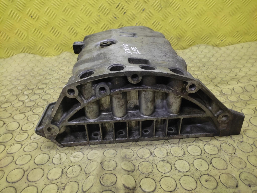 Renault scenic 1 2.0 поддон поддон масляная 8200066133 с Разборки