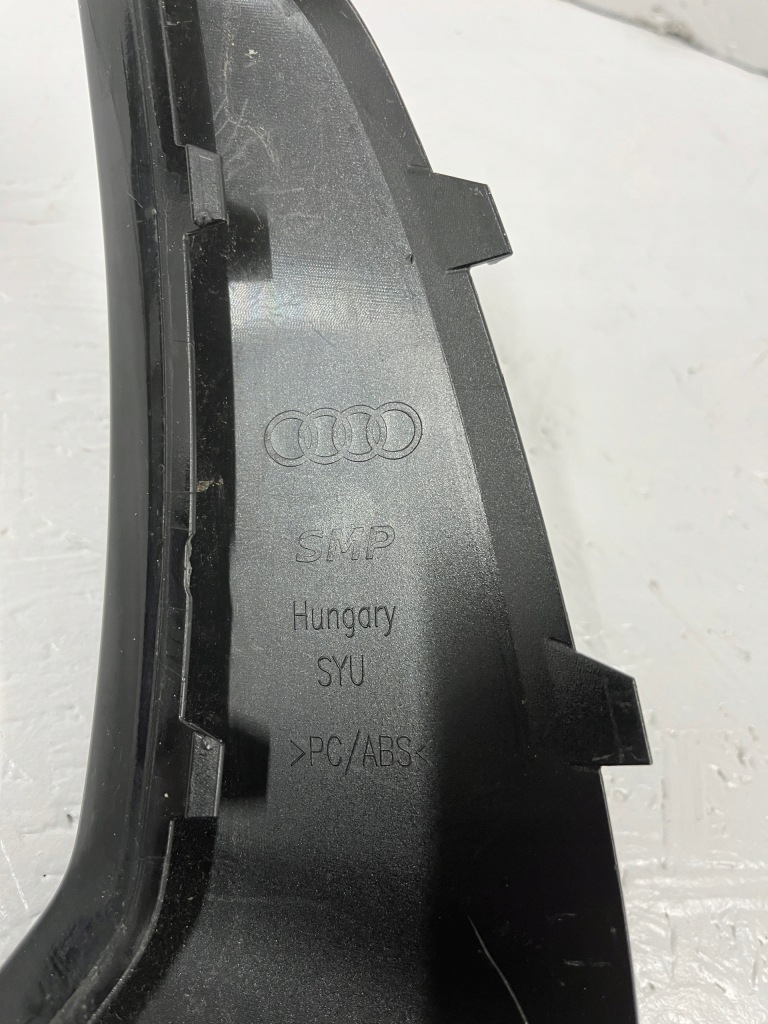 Audi q3 83f s-line ліва молдинг бампера задній 19 - 83f807967 Ціна