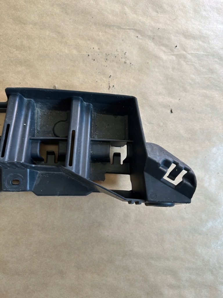 фото №9, Направляющая бампера задняя renault laguna iii 850320001r