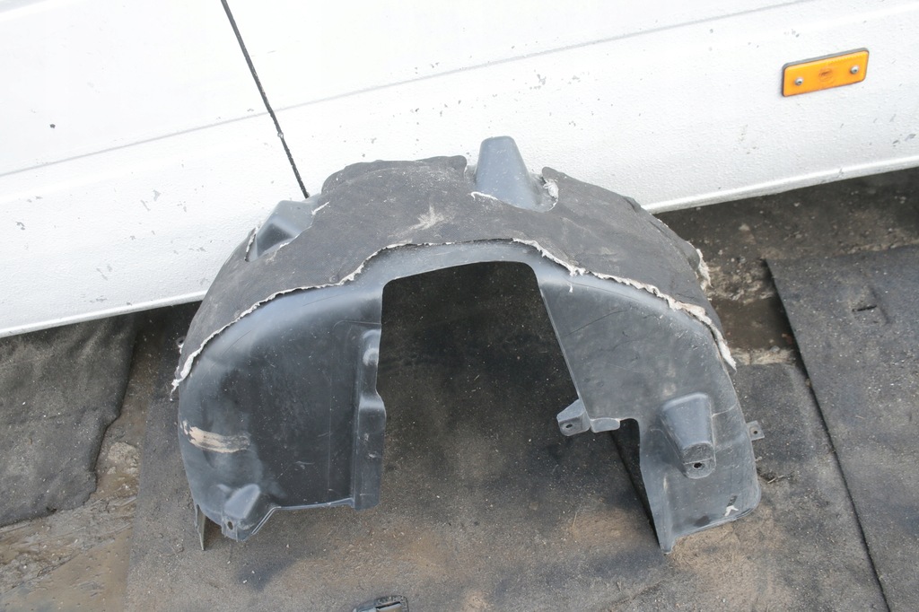 фото №1, Підкрилок правий задня orlando