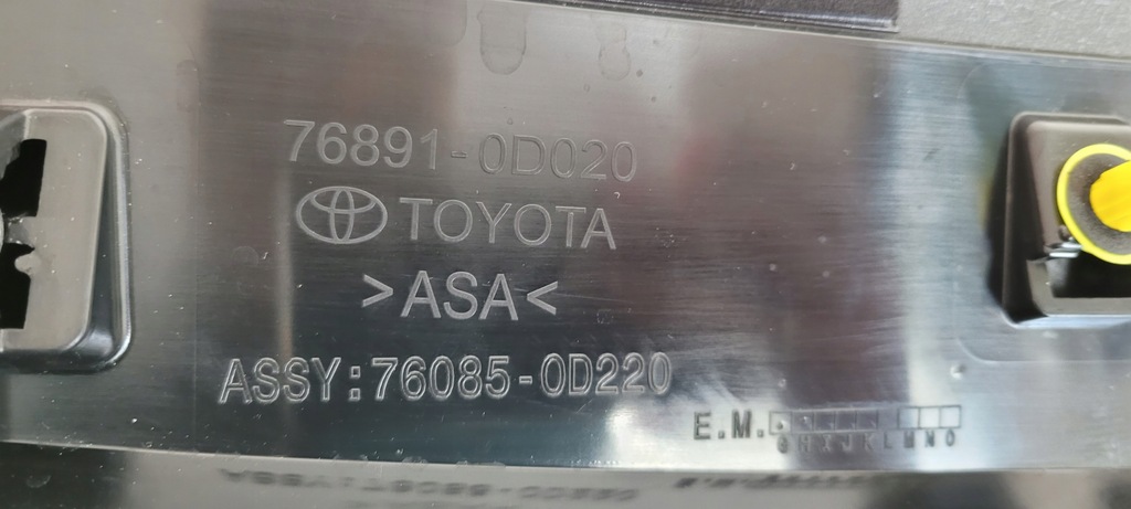 фото №12, Накладка крышки спойлер toyota yaris cross 2020-