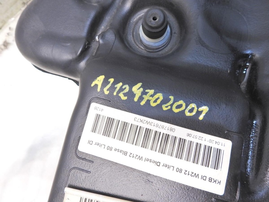 Бак bak топлива труба заливная горловина крышка mercedes w212 2.2 cdi a2124702001 с Разборки
