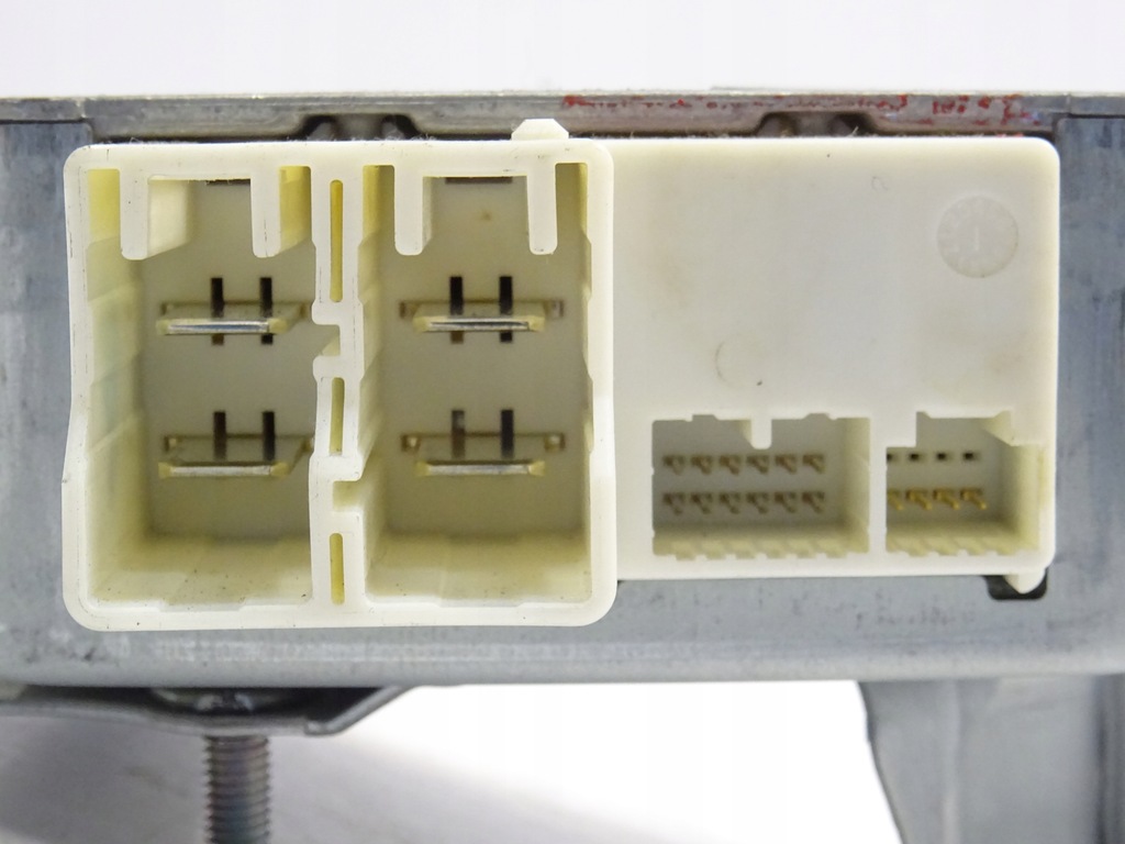 фото №9, Бортовий комп'ютер підсилювача toyota yaris ii 2006-2011