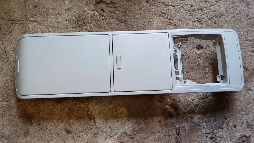 фото №1, Vw touran i защита панель бардачок 1t0868403