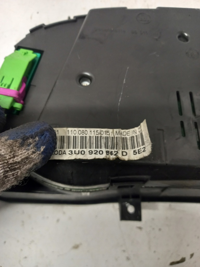 фото №5, Счетчик приборы skoda superb 2.5 tdi 3u0928042d