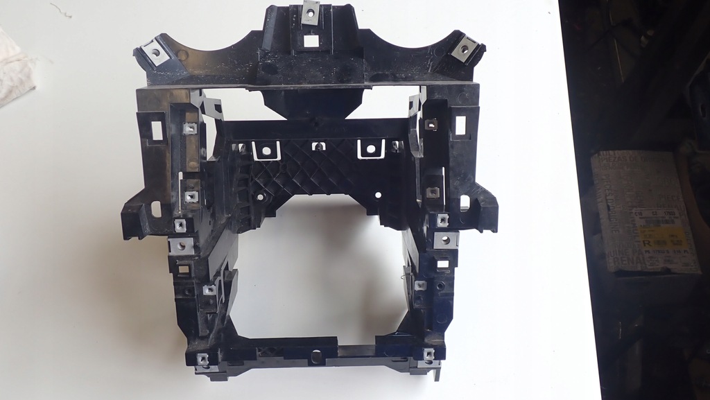 фото №1, Рамка радіо консолі jaguar xj351